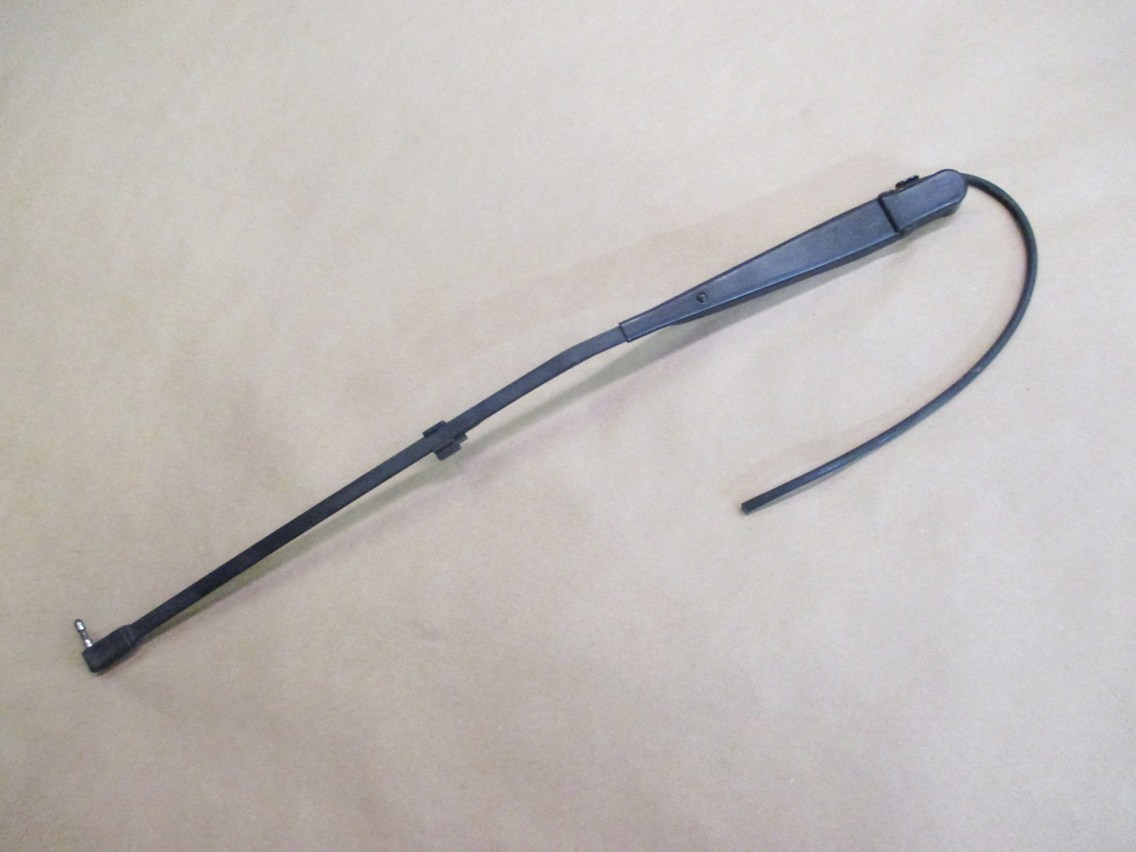 87-92 Camaro/Firebird Windshield Wiper Arm Single Nozzle LH